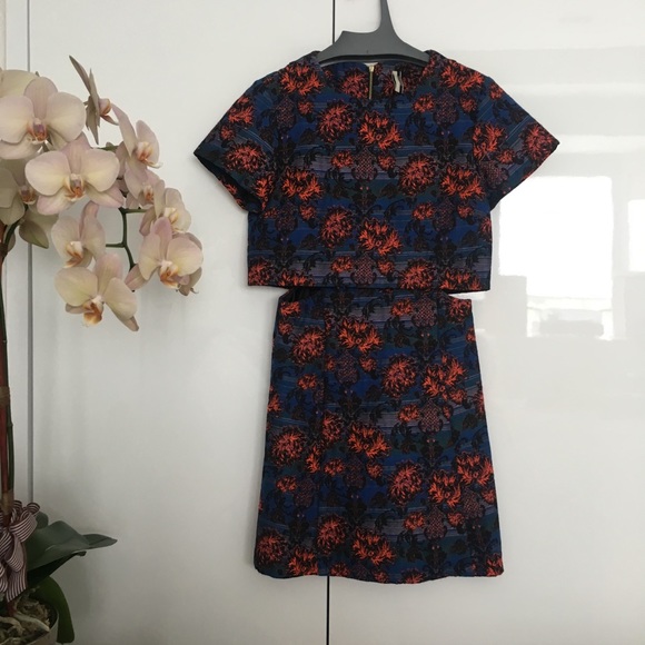 Topshop Dresses & Skirts - Topshop Embroidered Dress Sz 2